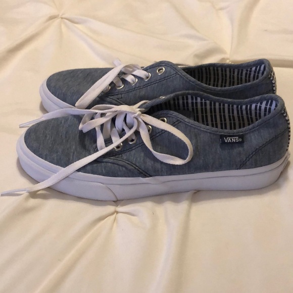 Vans sneakers. - Picture 2 of 5